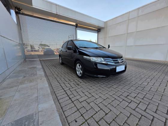 HONDA CITY 1.5 LX 16V FLEX 4P MANUAL HONDA CITY 1.5 LX 16V FLEX 4P MANUAL
